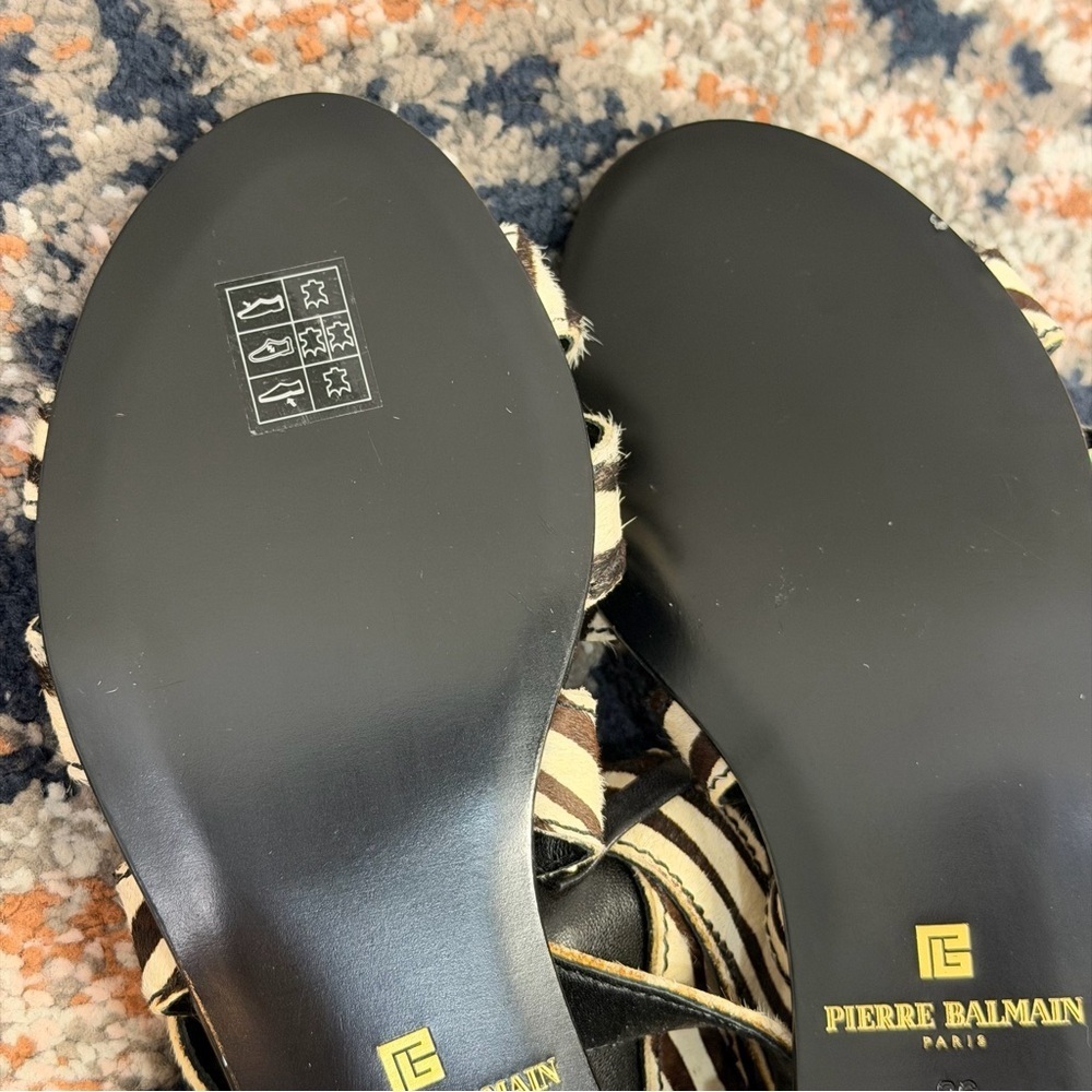 NWOT Pierre Balmain ‘Amelie’ Zebra Print Pony Hair Strappy Zip-Back Sandals Sz 6 - Picture 14 of 16
